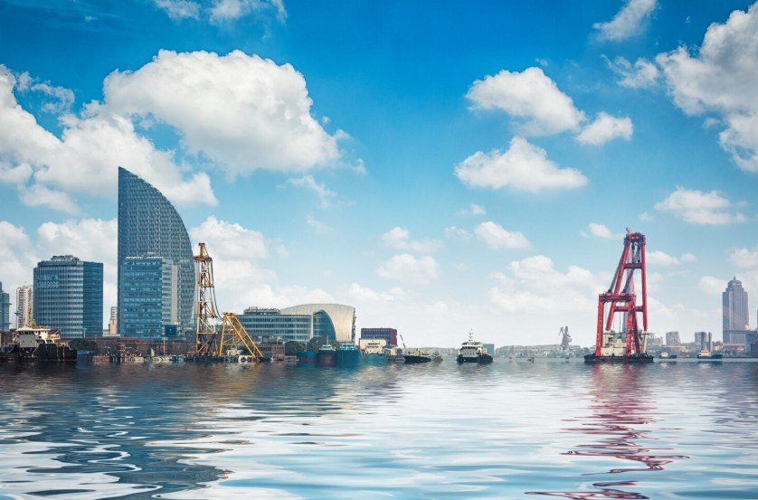 Port de Dubaï - importation véhicules